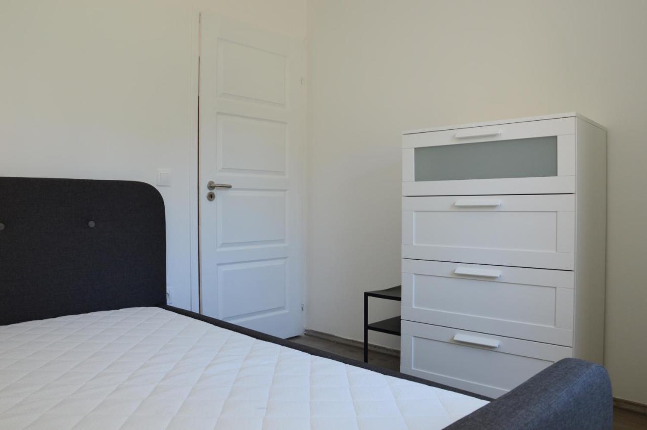 סזומבאת'לי Quiet Residential Area B Taplan - 2 Bedroom And Living Room Apartment מראה חיצוני תמונה